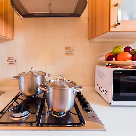 Апартаменты Candia Halldis Apartment