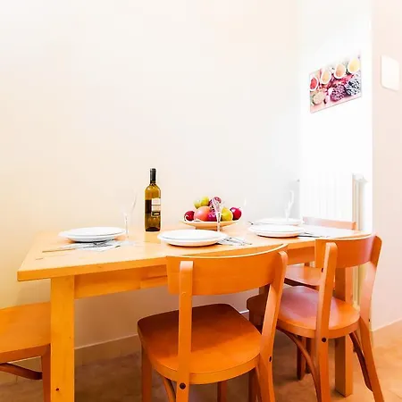 Candia Halldis Apartment *