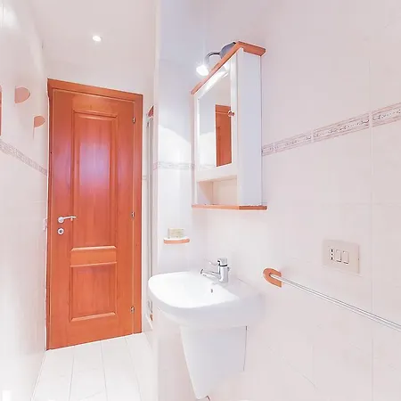 Candia Halldis Apartment Апартаменты